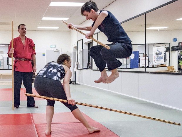 En elev hopper over lanka til træning